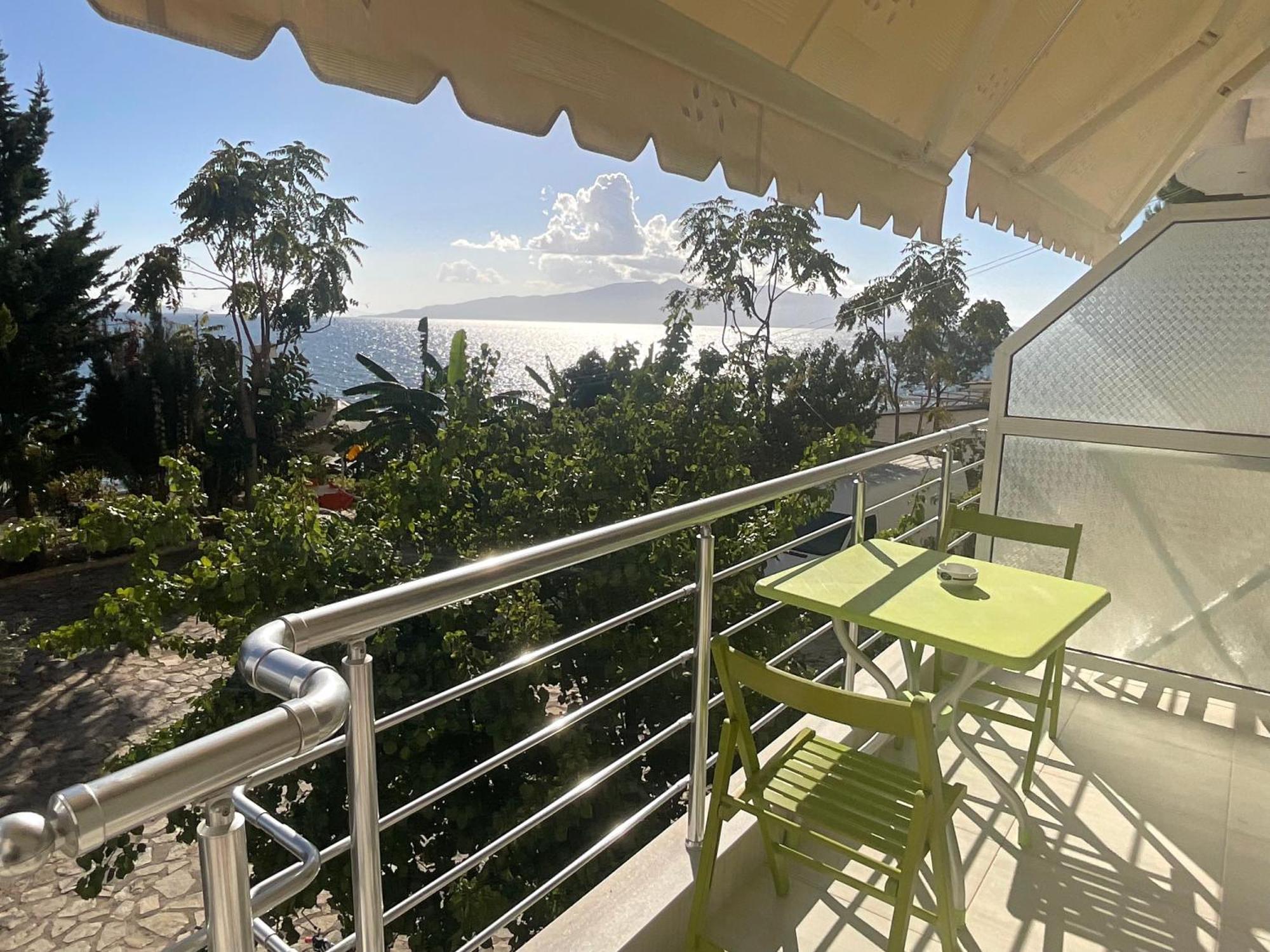 Mojito Beach Apartments With Free Parking Sarandë Esterno foto